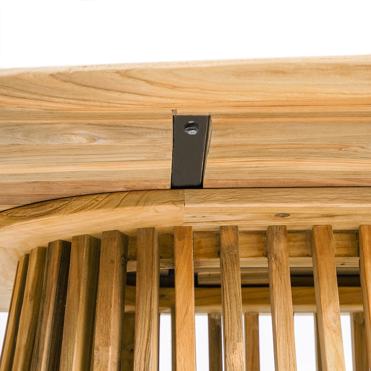 The Lonjong Dining Table