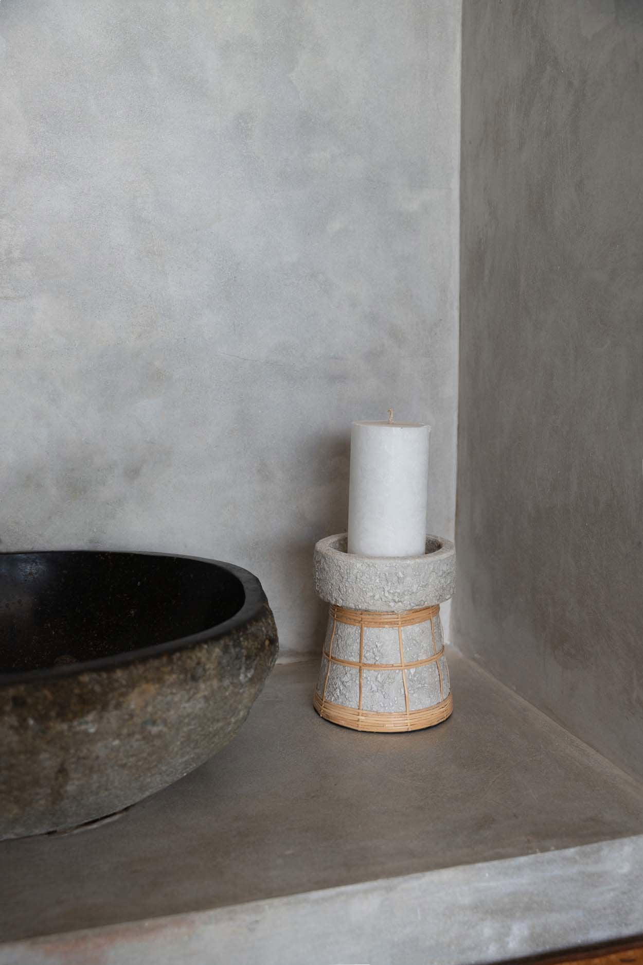 The Serene Candle Holder - Concrete Natural - L