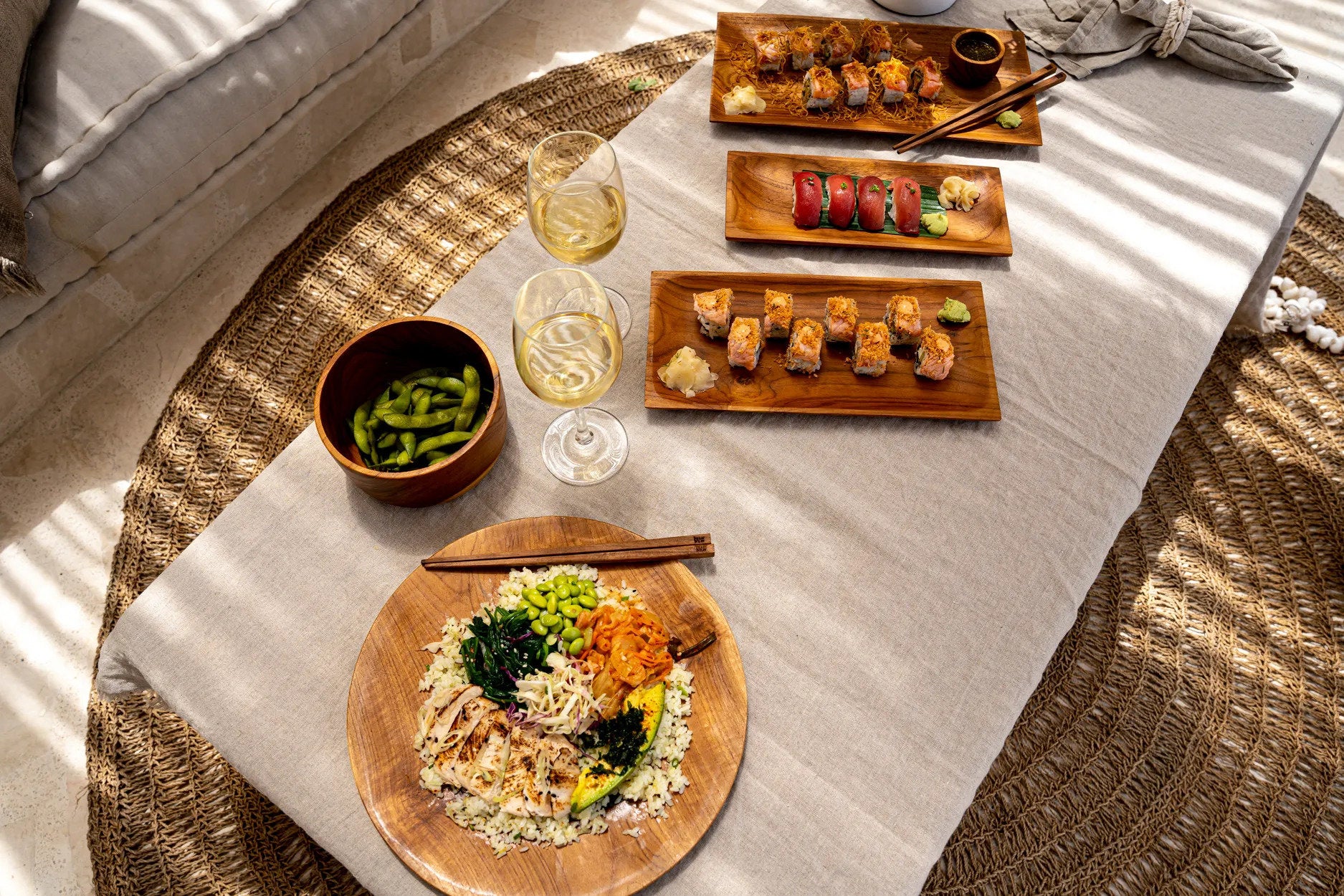 The Teak Root Round Plate - L