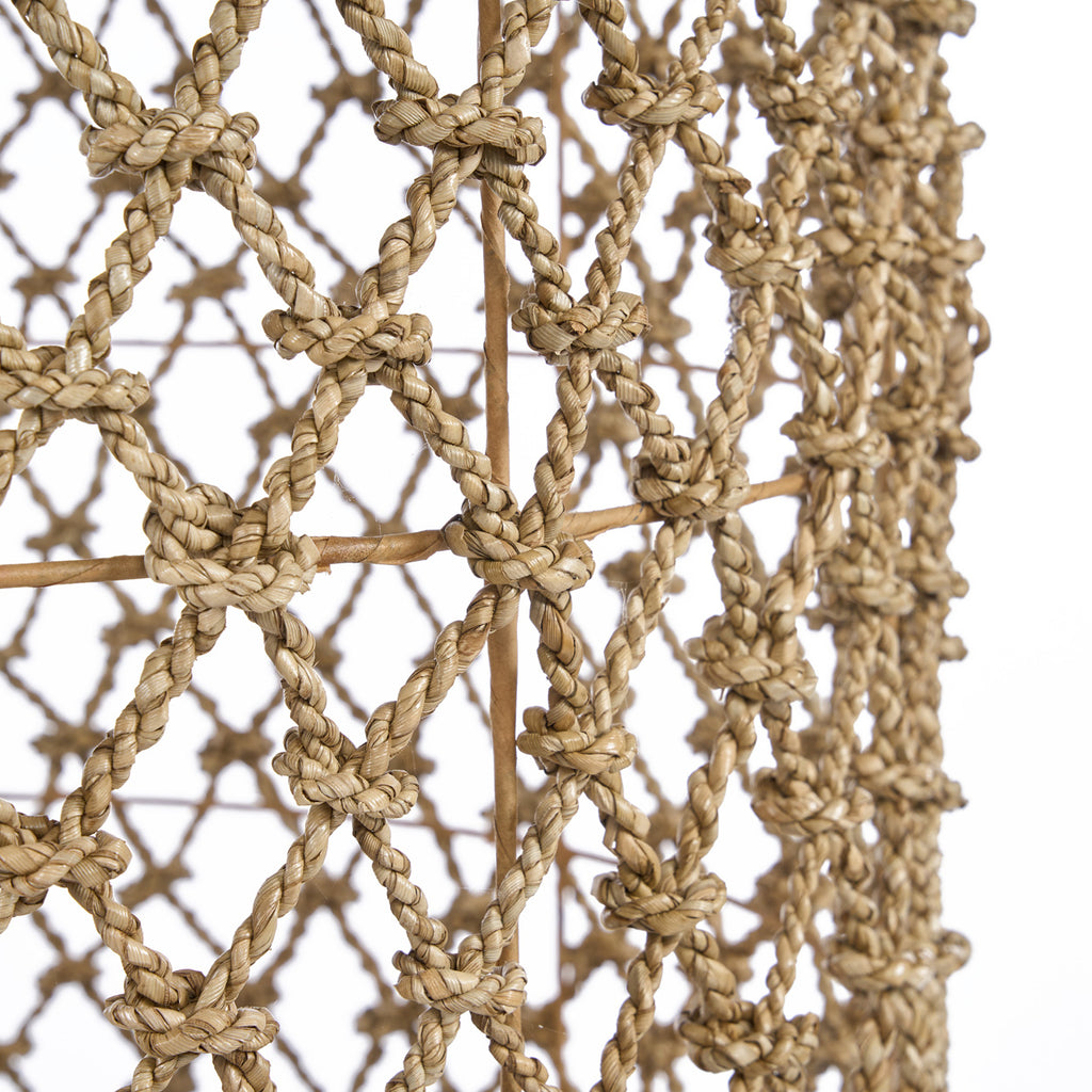 The Mantasi Lattice Pendant - XL