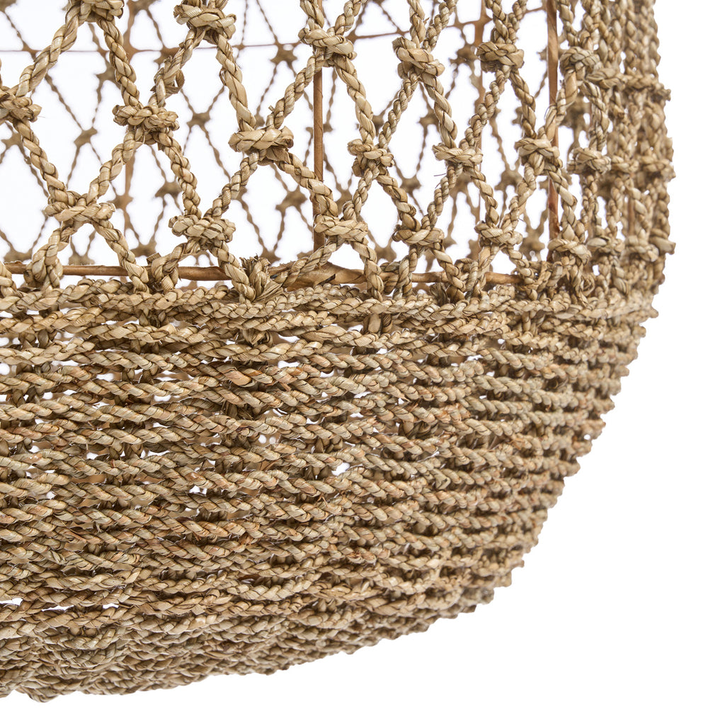 The Mantasi Lattice Pendant - XXL