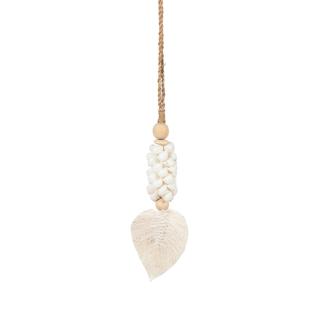 The Leaf & Shell Tassel - White