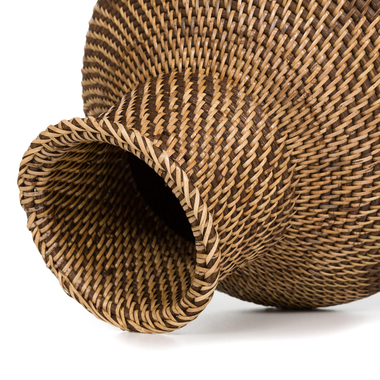 The Colonial Vase - Natural Brown