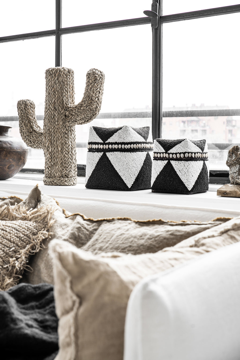 The Beaded Basket Cowrie Diamond - Black White - SET/3
