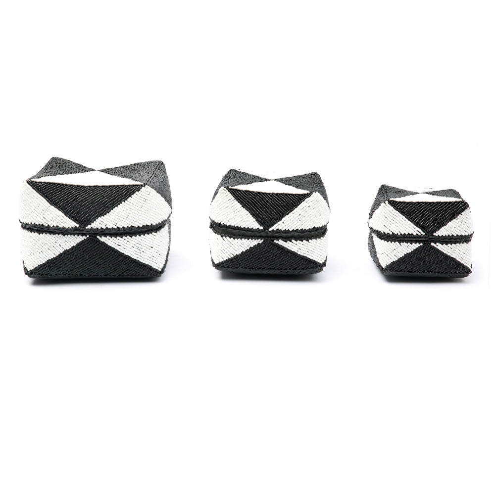 The Beaded Diamond Basket - Black White - SET3