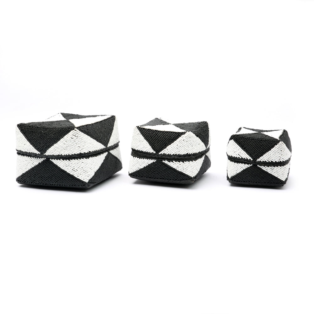 The Beaded Diamond Basket - Black White - SET3