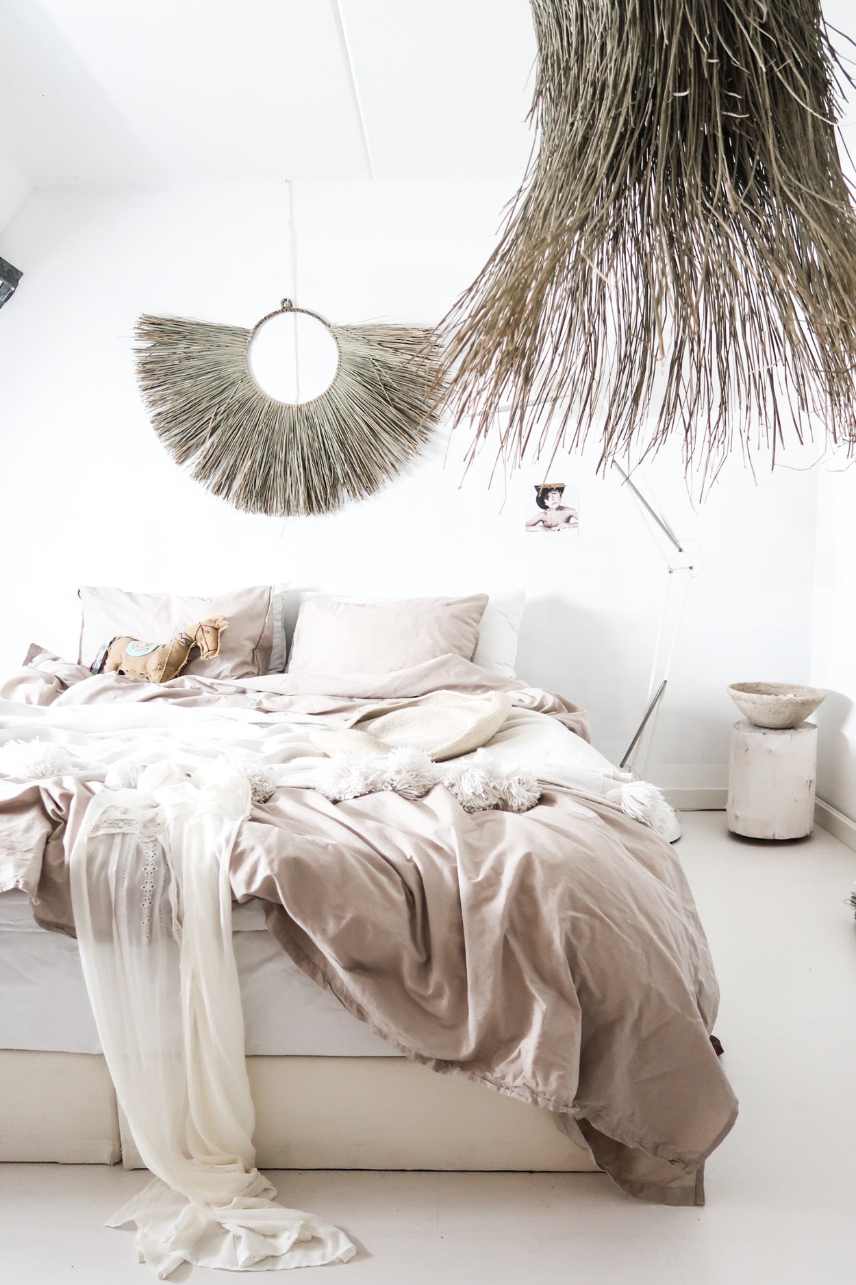 The Alang Alang Chandelier - Natural