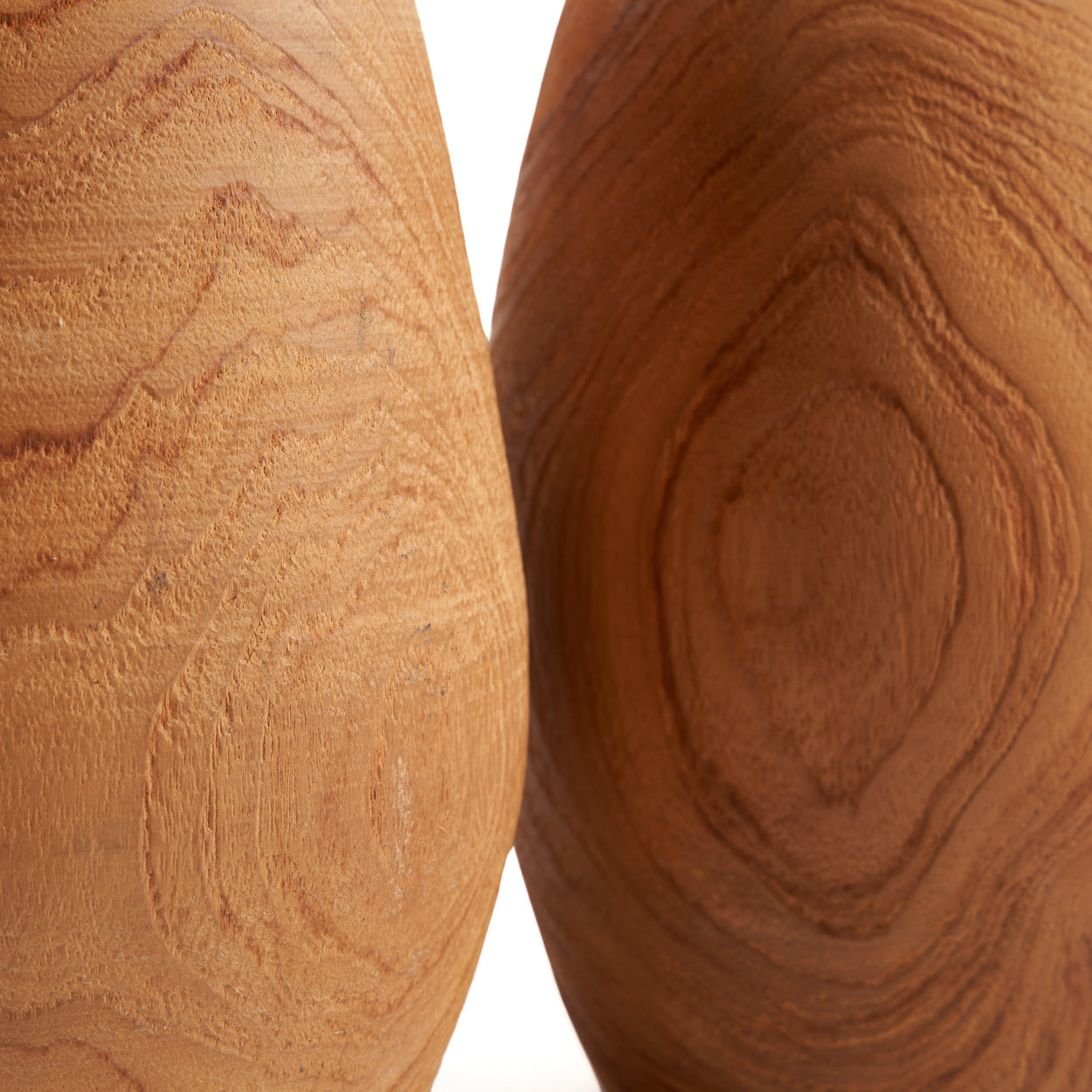 The Teak Vase 02