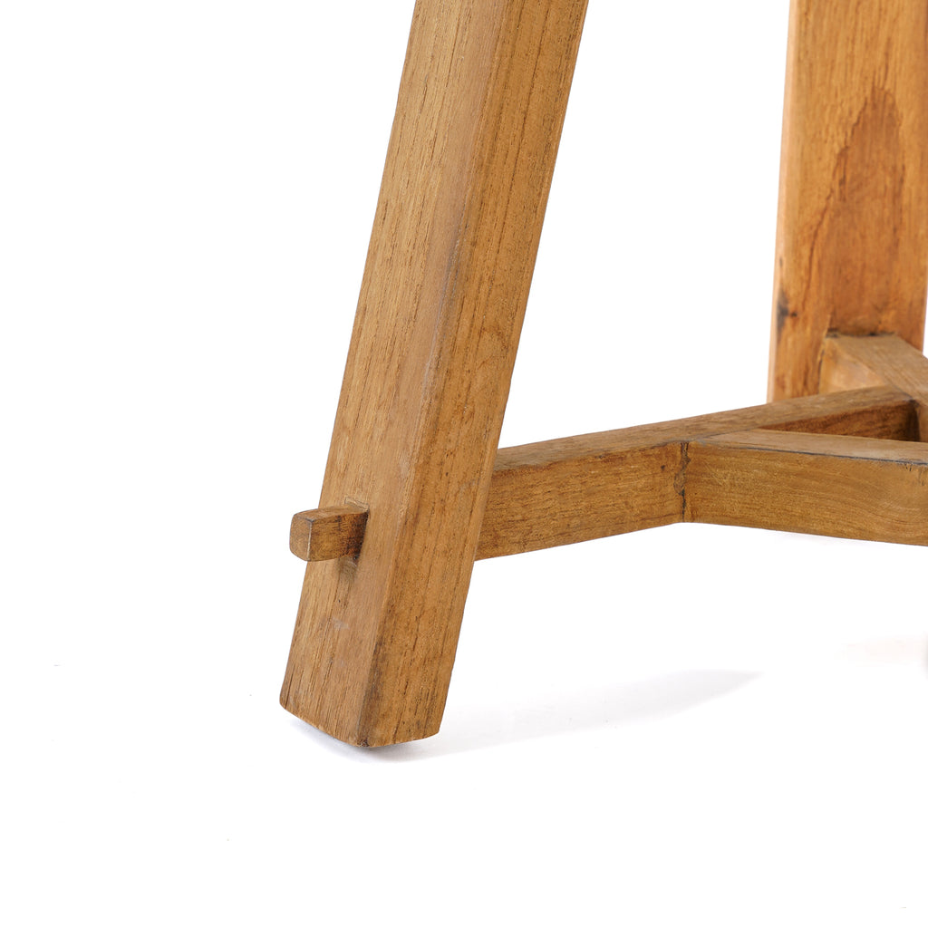 The Susut Stool