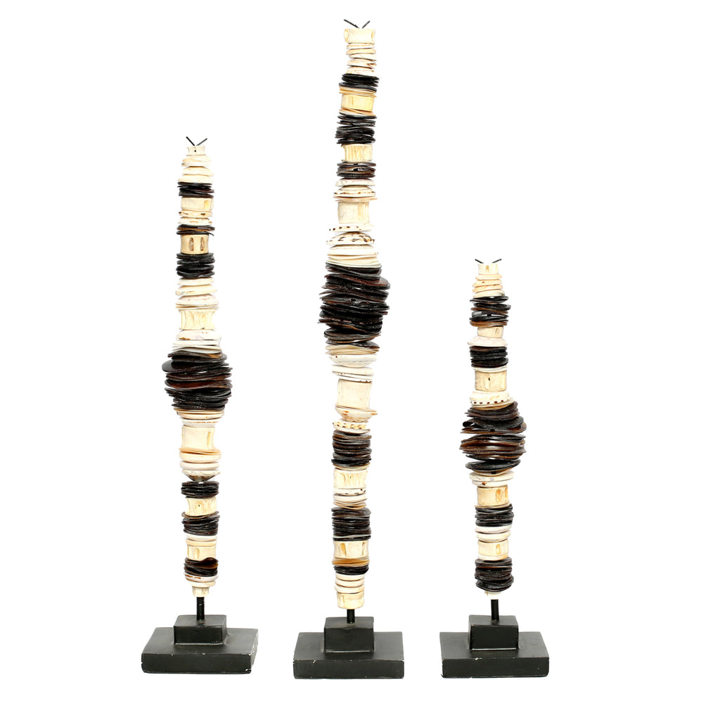 The Money Shell on Stand - Black White - Set of 3
