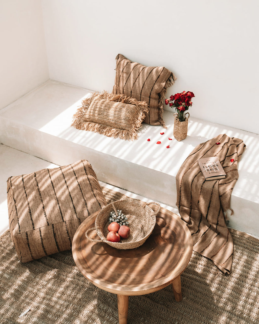 The Raffia Basket Trays - Natural - Set of 3