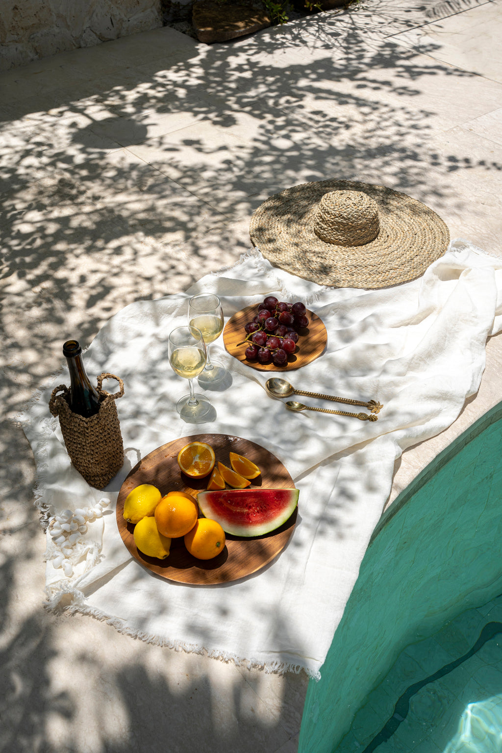 The Raffia Bottle Holder