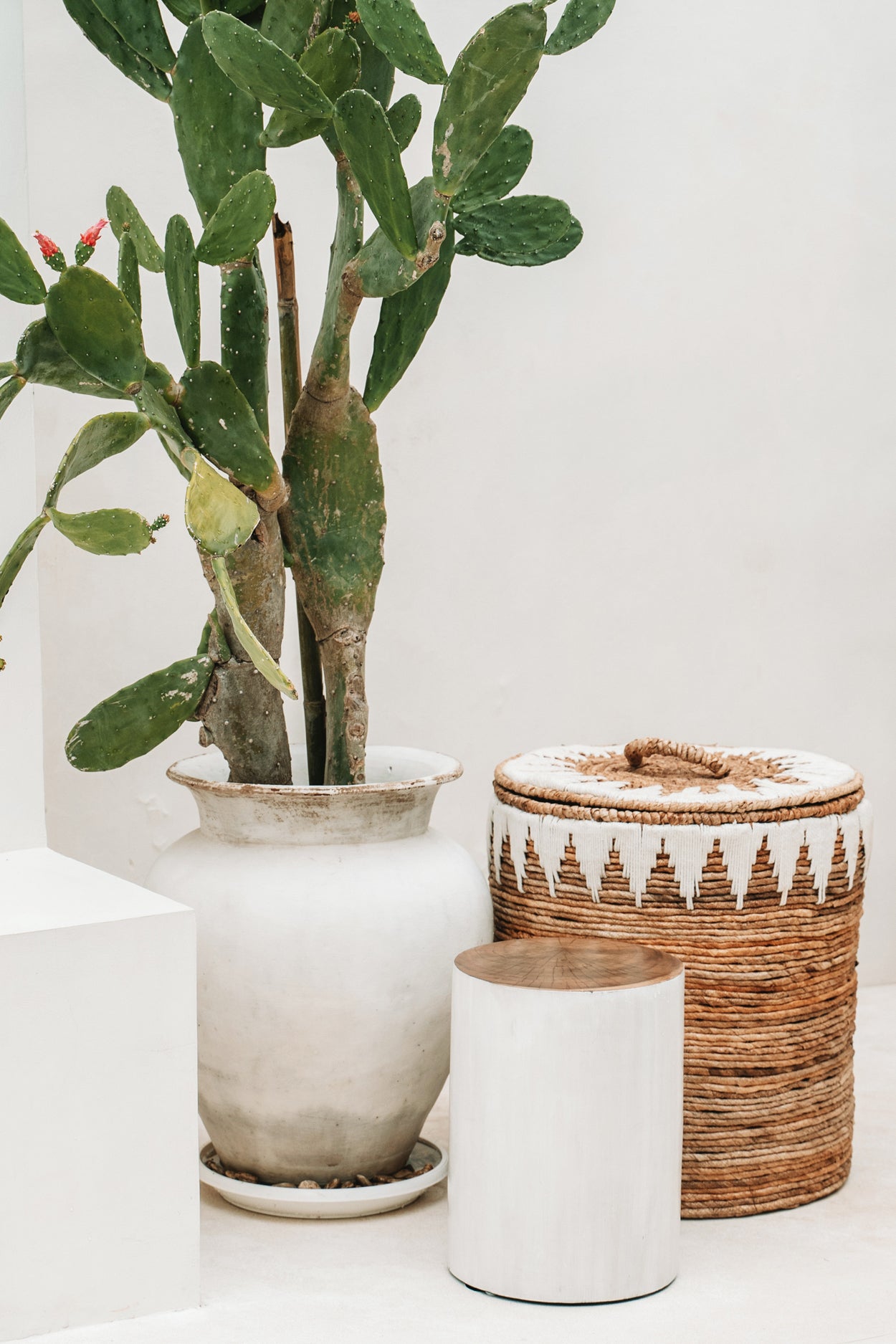 The Banana Stitched Laundry Baskets - Set of 2