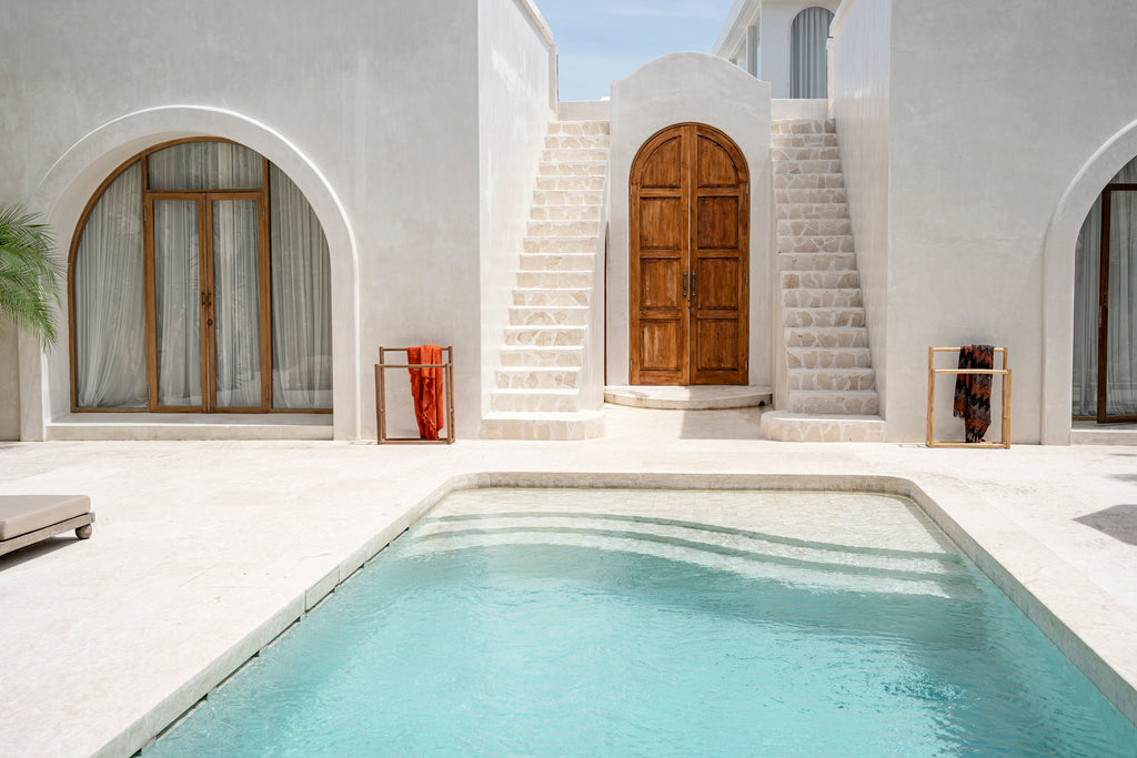 The Tulum Towel Hanger
