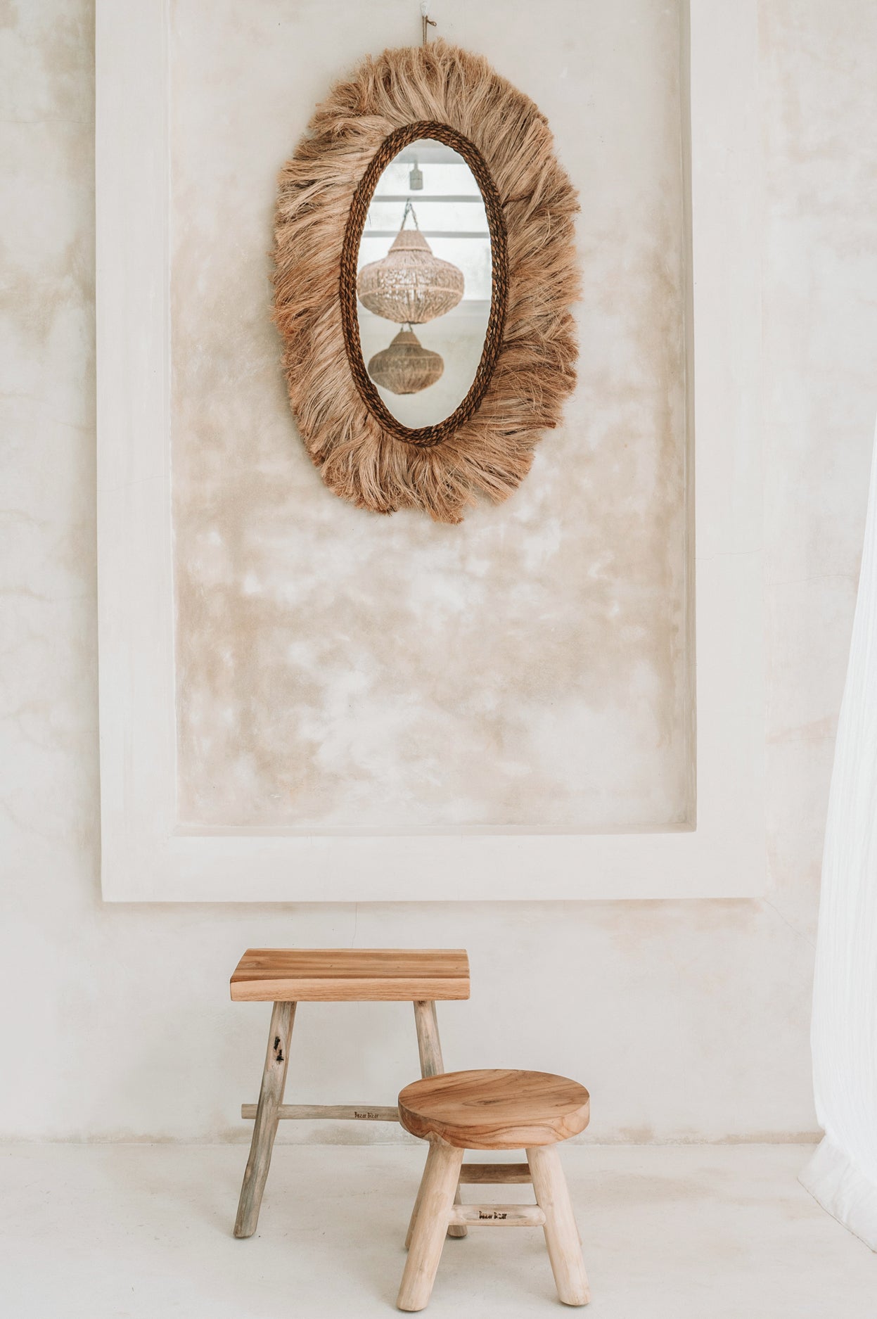 The Oval Sunrise Mirror - Natural - M